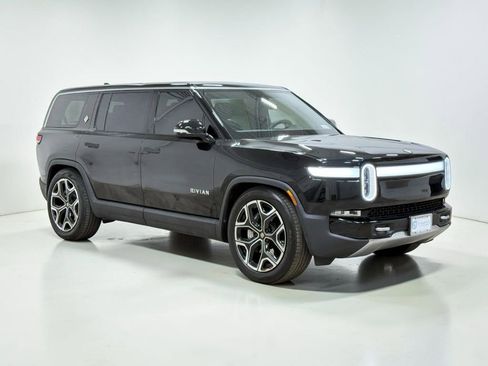 Used 2024 Rivian R1S Adventure AWD/4WD image 11