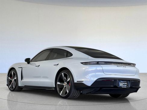 Used 2023 Porsche Taycan GTS image 3