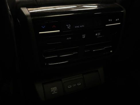 Certified 2025 Acura MDX SH-AWD image 32