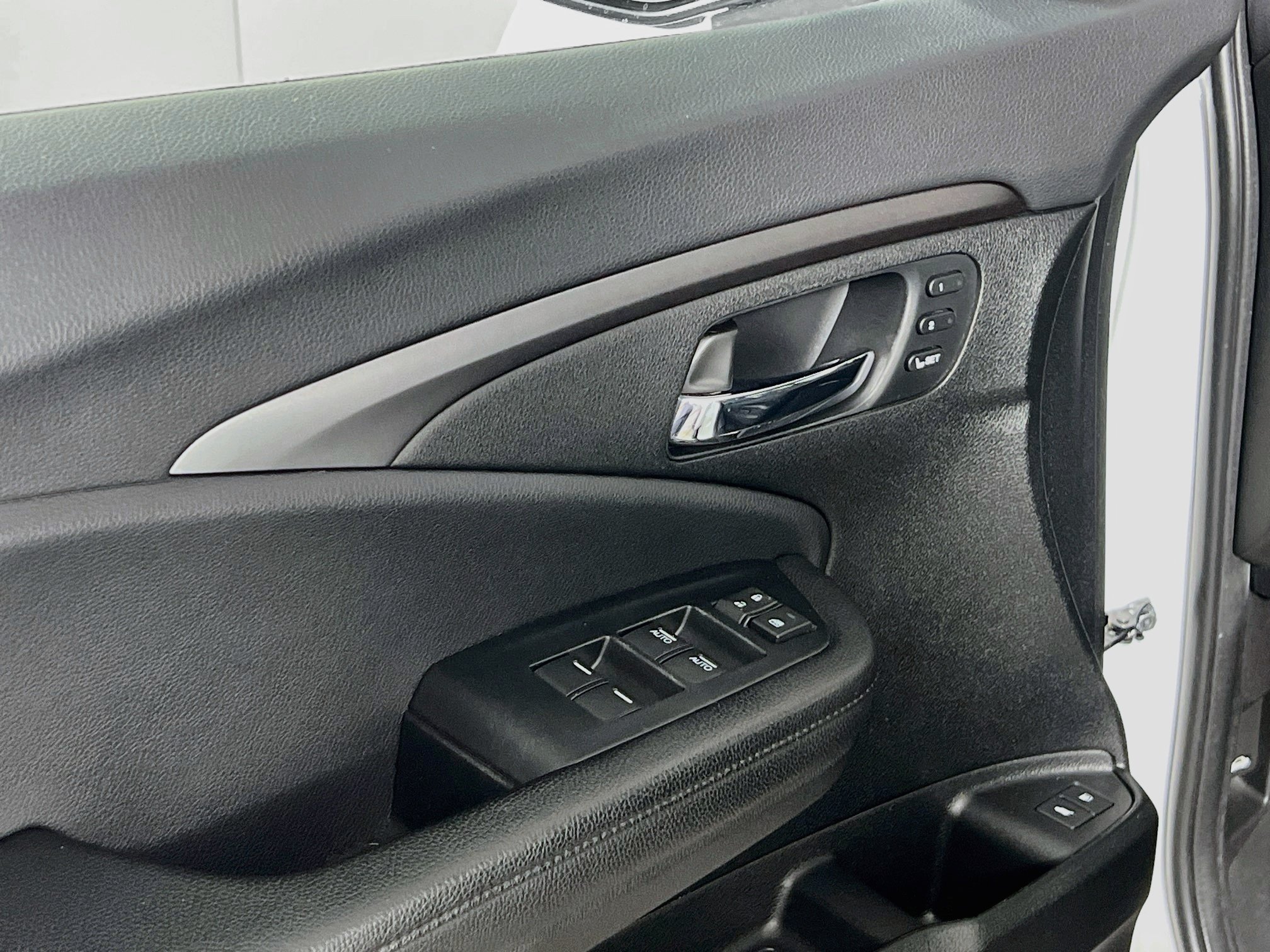 Used 2021 Honda Pilot Special Edition image 17