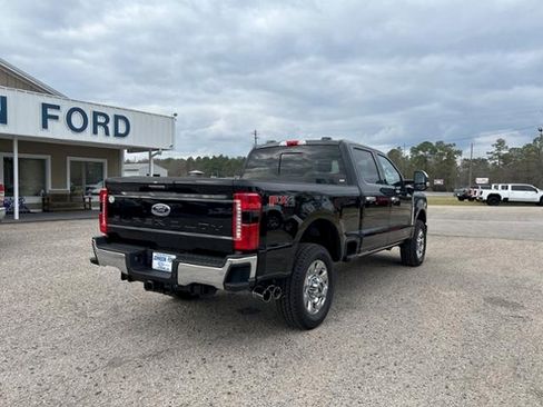 New 2024 Ford F250 Lariat w/ Lariat Ultimate Package image 9