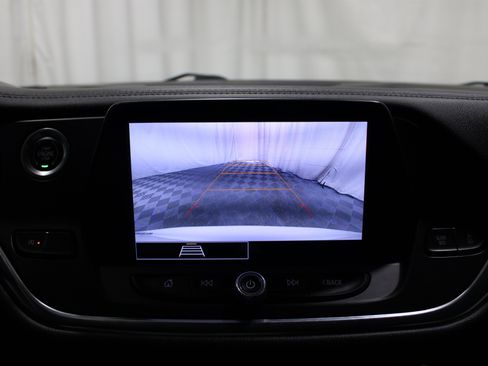 Used 2022 Chevrolet Blazer LT FWD image 17