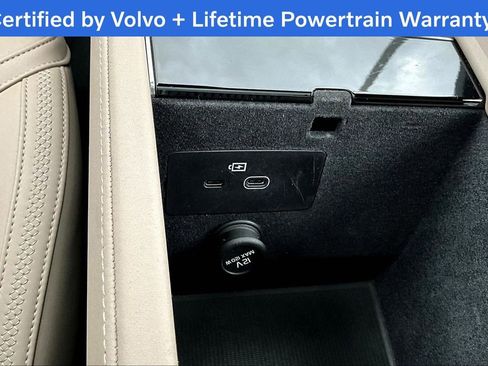 Used 2025 Volvo XC90 B6 Plus AWD/4WD image 33