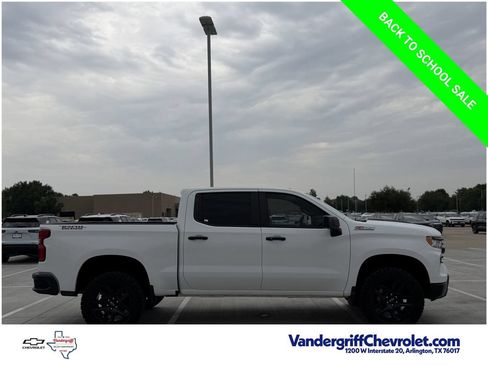 Used 2022 Chevrolet Silverado 1500 LT Trail Boss AWD/4WD image 3