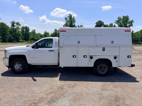 Used 2015 Chevrolet Silverado 3500 W/T RWD image 4