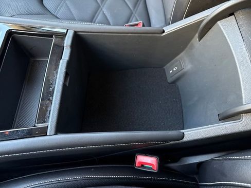 Used 2024 Volkswagen Atlas SE image 29