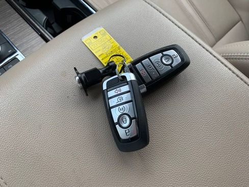 Certified 2024 Ford Expedition Max Limited image 21