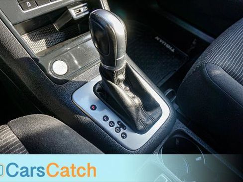 Used 2017 Volkswagen Tiguan Limited w/ Premium Package image 32