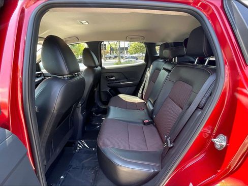 Used 2025 Nissan Kicks SR FWD image 20