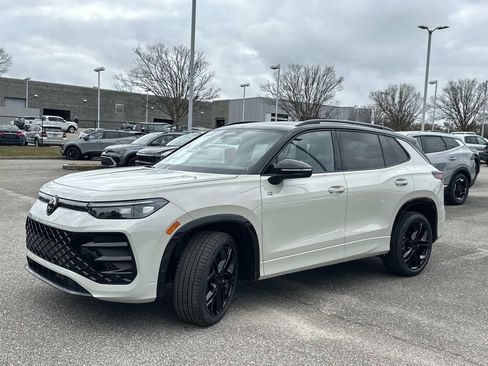 New 2026 Volkswagen Tiguan SE R-Line AWD/4WD image 11