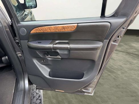 Used 2012 Nissan Armada Platinum AWD/4WD image 27