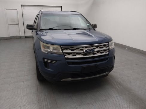 Used 2018 Ford Explorer XLT image 14