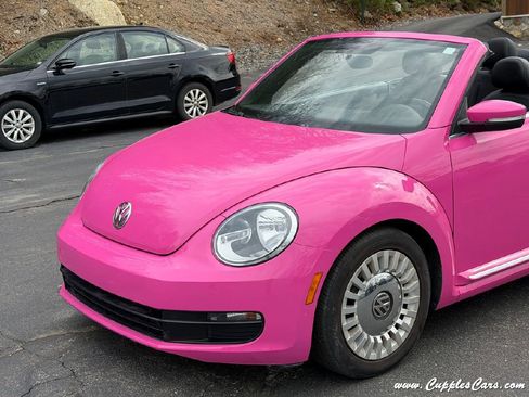 Used 2015 Volkswagen Beetle 1.8T FWD image 41