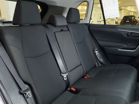 Used 2023 Toyota RAV4 LE image 39