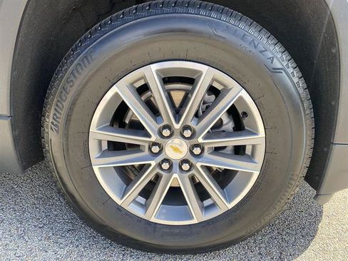 Used 2023 Chevrolet Traverse LT w/ LPO, Floor Liner Package AWD/4WD image 44