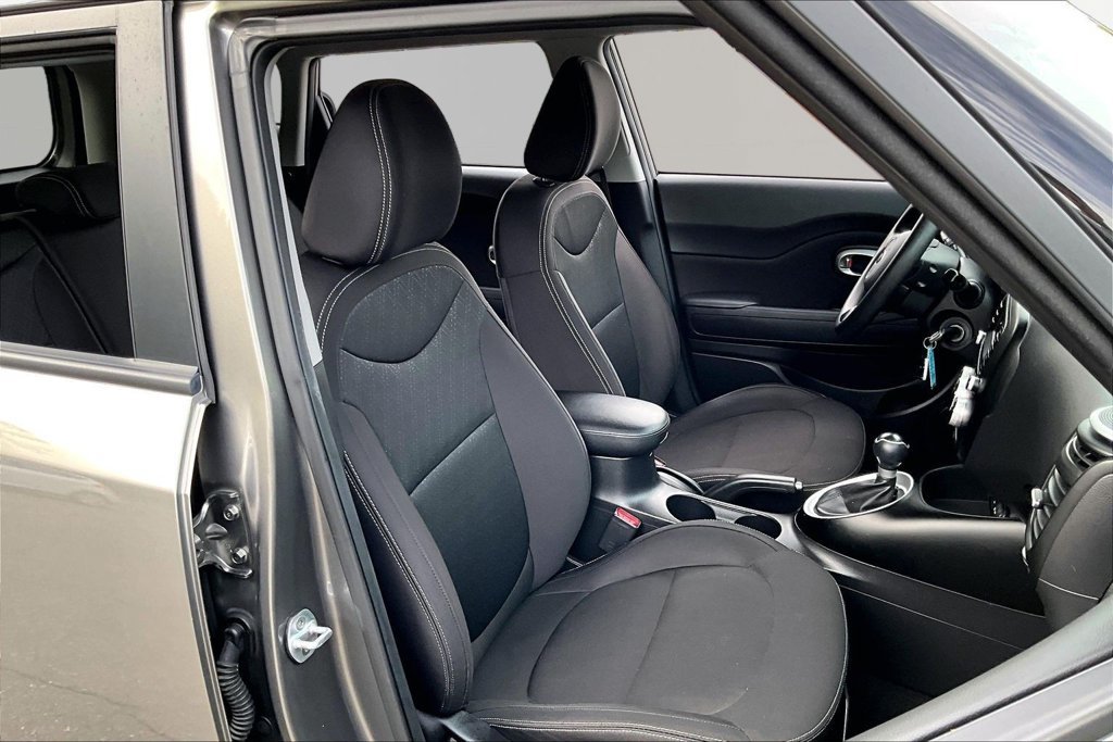 Used 2016 Kia Soul FWD image 20