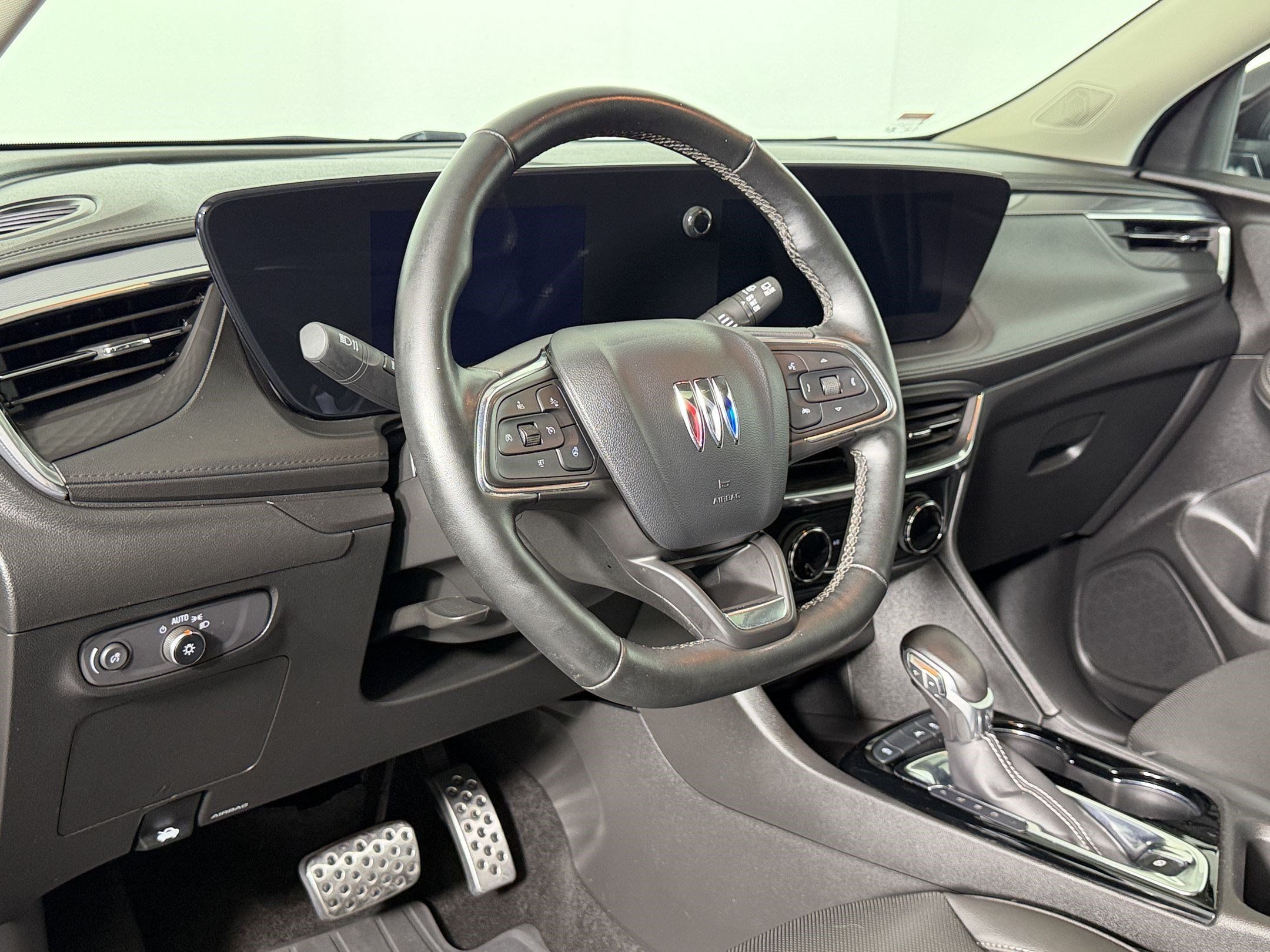 Used 2024 Buick Encore GX Sport Touring w/ Experience Buick Package FWD image 3