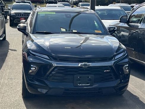 Used 2025 Chevrolet Blazer RS w/ Driver Confidence II Package image 3