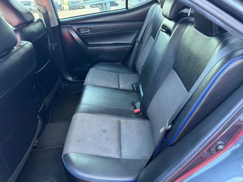 Used 2019 Toyota Corolla SE FWD image 37