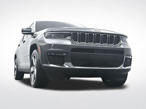 Used 2021 Jeep Grand Cherokee L Limited image 32