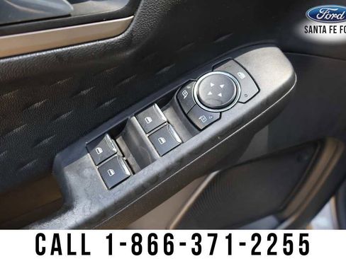 Used 2024 Ford Edge SEL image 11
