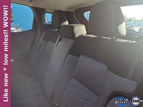 Certified 2025 Nissan Kicks SV image 17