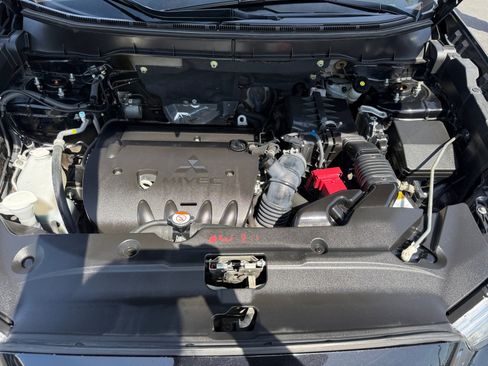 Used 2019 Mitsubishi Outlander Sport LE FWD image 20