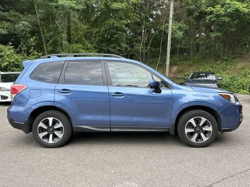 Used 2017 Subaru Forester 2.5i Premium w/ Protection Package #1 AWD/4WD image 3