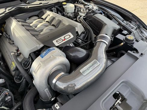 Used 2015 Ford Mustang GT image 12