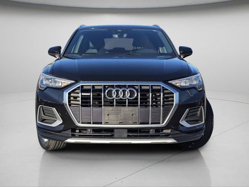 Used 2022 Audi Q3 2.0T Premium w/ Convenience Package image 3