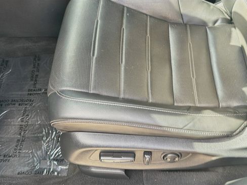 Used 2023 Honda CR-V EX-L image 17