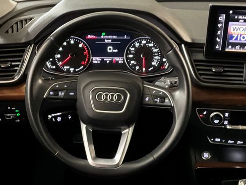 Used 2023 Audi Q5 Premium w/ Convenience Package AWD/4WD image 13