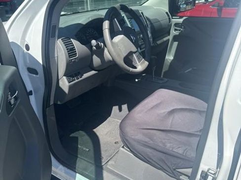 Certified 2021 Nissan Frontier SV RWD image 5