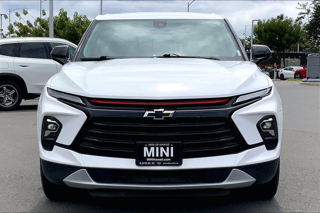 Used 2023 Chevrolet Blazer LT FWD image 3