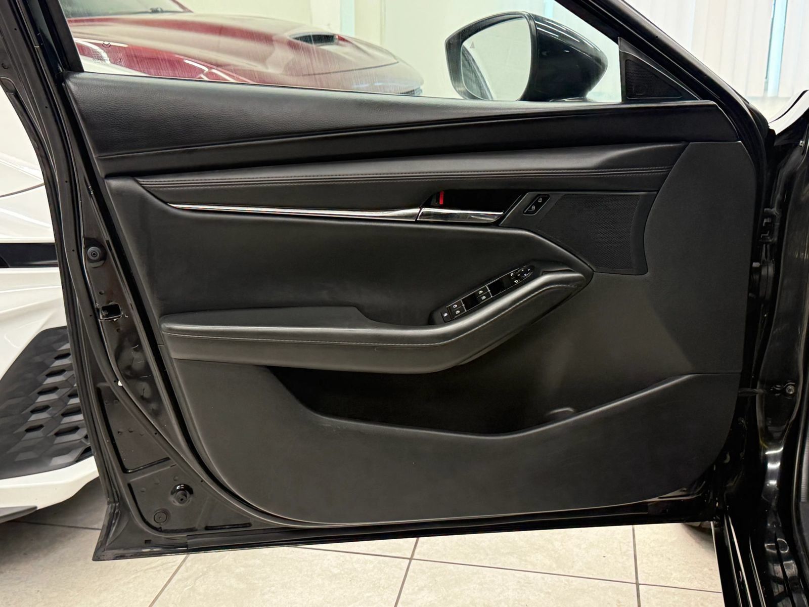 Used 2022 MAZDA MAZDA3 s FWD image 17