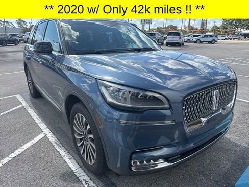 Used 2020 Lincoln Aviator Reserve w/ Class IV Trailer Tow Package AWD/4WD image 2