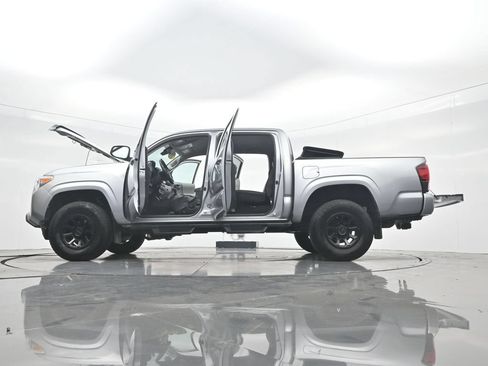 Used 2022 Toyota Tacoma SR AWD/4WD image 50