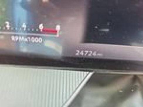 Used 2025 Nissan Murano SV FWD image 14