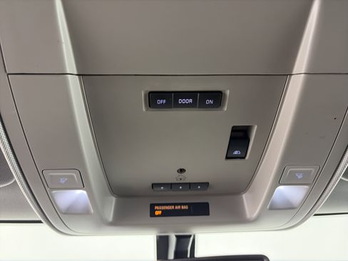 Used 2016 GMC Sierra 1500 SLE w/ SLE Value Package image 28