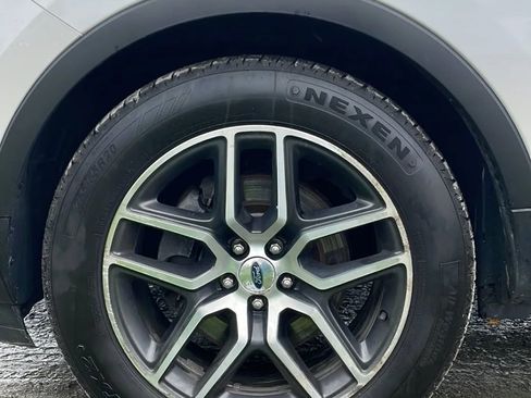 Used 2018 Ford Explorer Sport w/ Equipment Group 401A AWD/4WD image 7