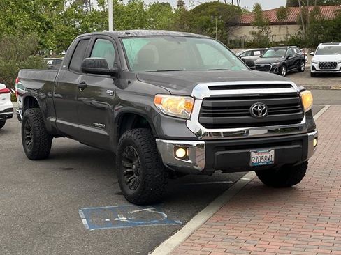 Used 2015 Toyota Tundra SR5 w/ SR5 Upgrade Package image 3