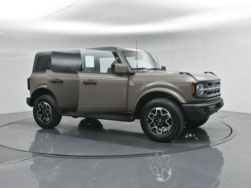 Certified 2026 Ford Bronco Outer Banks AWD/4WD image 40