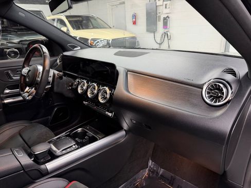 Used 2022 Mercedes-Benz GLA 45 AMG 4MATIC image 18