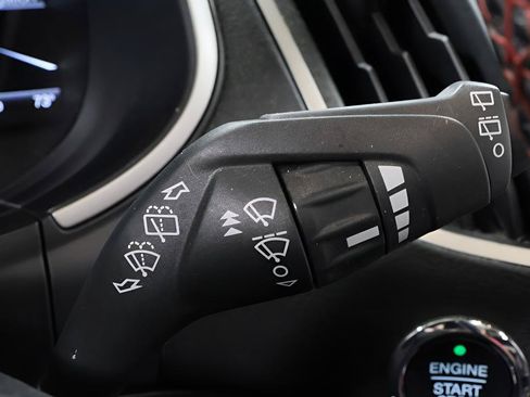 Used 2021 Ford Edge ST-Line AWD/4WD image 19