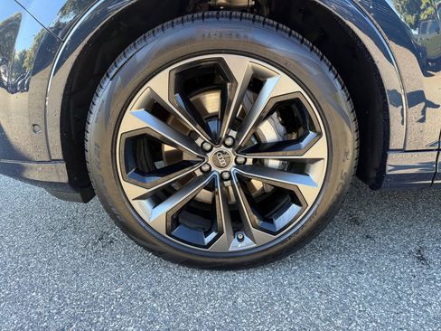 Certified 2025 Audi Q7 3.0T Prestige image 27