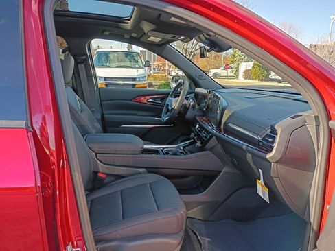 New 2026 Chevrolet Traverse Z71 w/ Enhanced Driving Package image 18