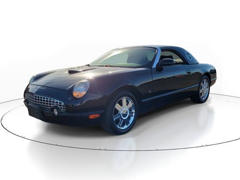 Used 2004 Ford Thunderbird Deluxe image 2