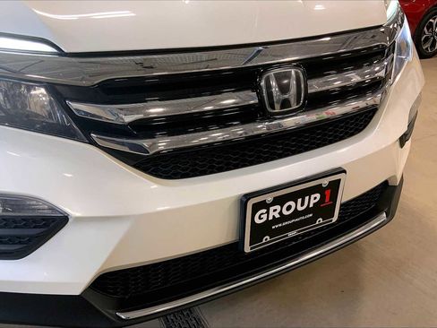 Used 2018 Honda Pilot Touring image 33