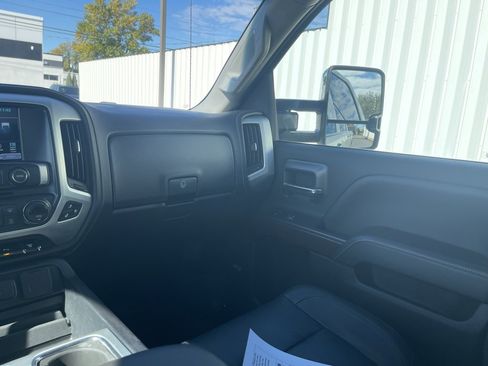 Used 2019 GMC Sierra 3500 SLT w/ Duramax Plus Package image 20