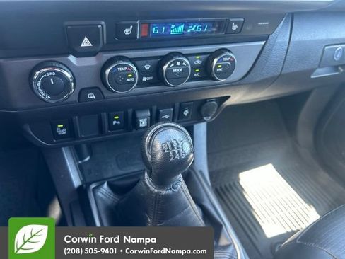 Used 2021 Toyota Tacoma TRD Sport w/ TRD Premium Sport Package AWD/4WD image 12
